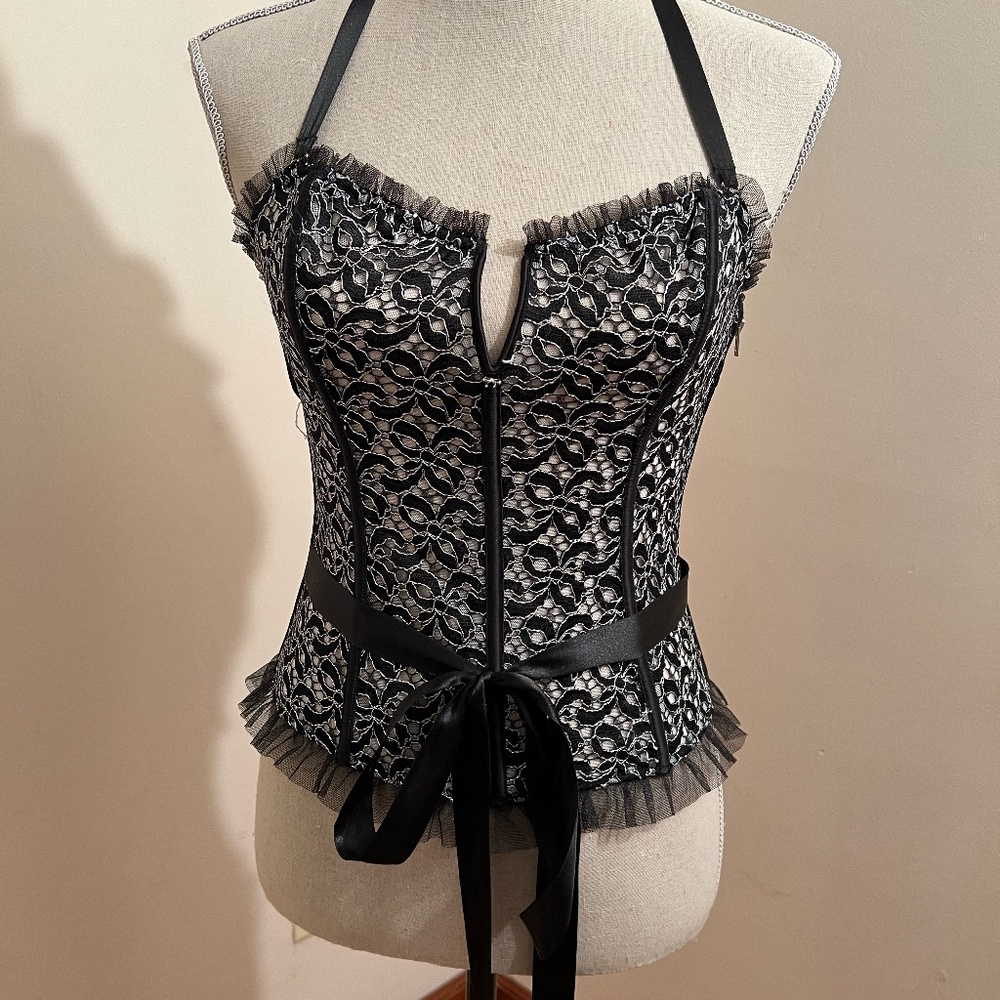 Victoria's Secret Black & White Lace Corset / Bustier  Size S